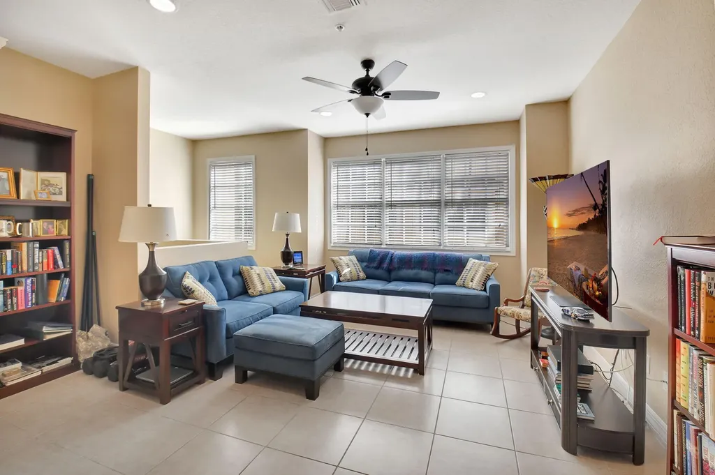 117 Harbors Way Boynton Beach FL 33435