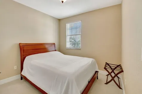 117 Harbors Way Boynton Beach FL 33435