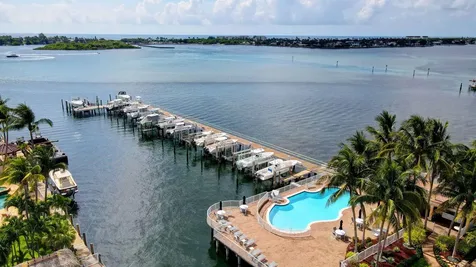 117 Harbors Way Boynton Beach FL 33435