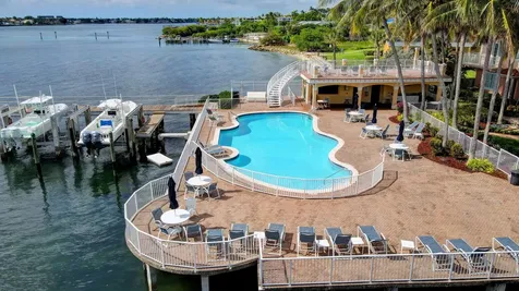 117 Harbors Way Boynton Beach FL 33435