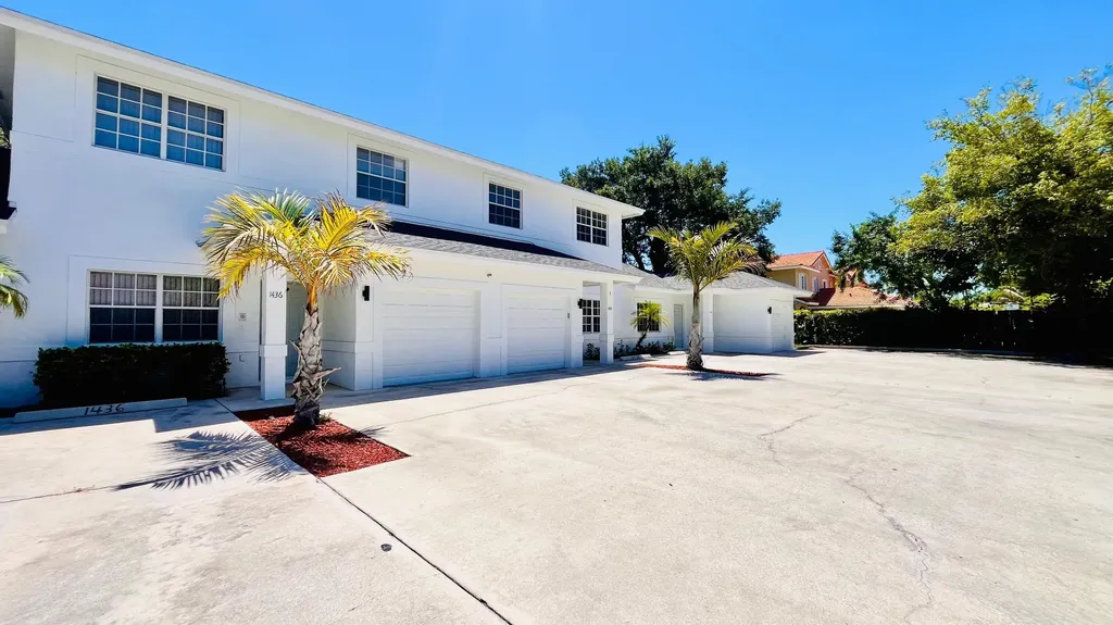 1436 Hawthorne Place Wellington FL 33414