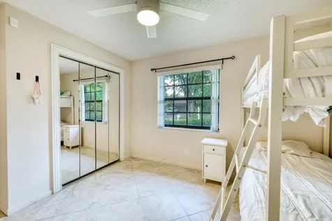 935 NW 110th Lane Coral Springs FL 33071