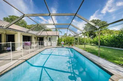 935 NW 110th Lane Coral Springs FL 33071