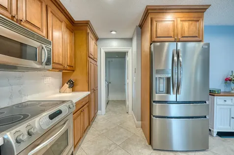 935 NW 110th Lane Coral Springs FL 33071