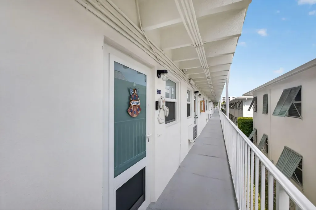 4001 S Ocean Boulevard South Palm Beach FL 33480