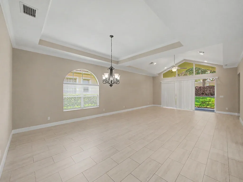 9112 Short Chip Circle Port St Lucie FL 34986