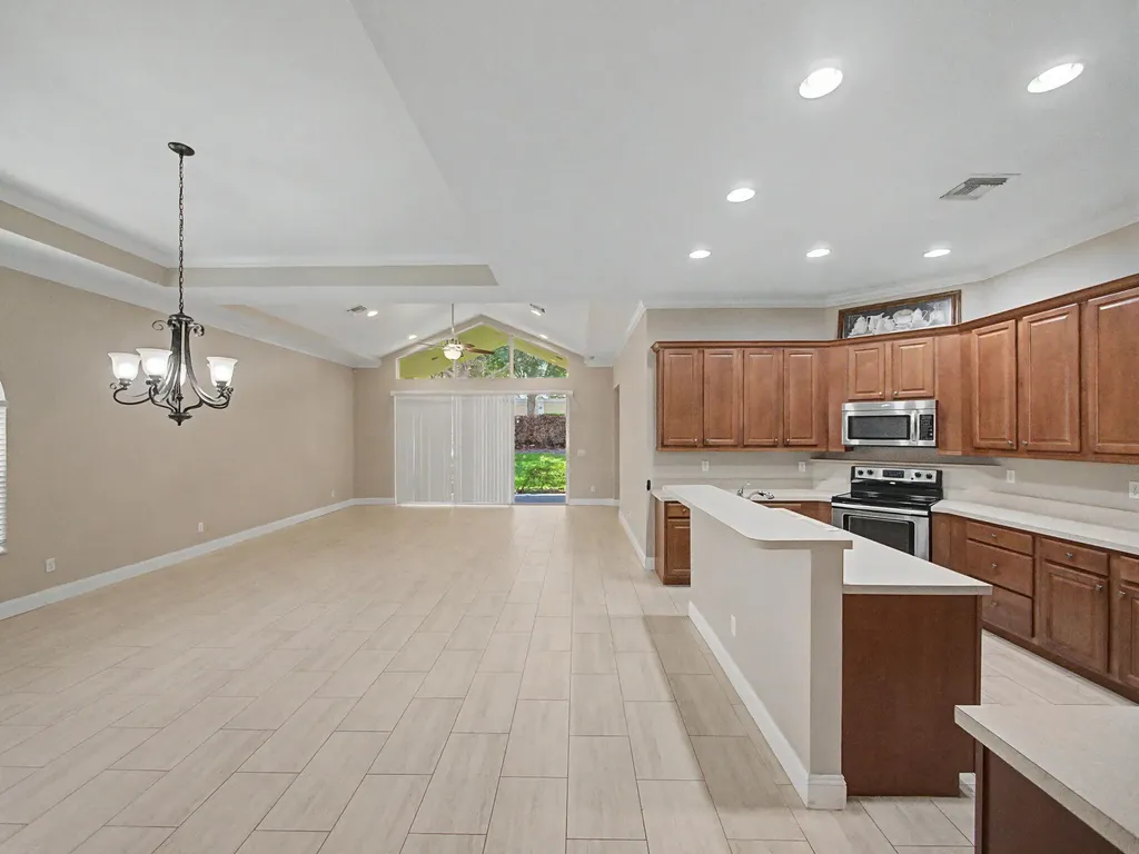 9112 Short Chip Circle Port St Lucie FL 34986