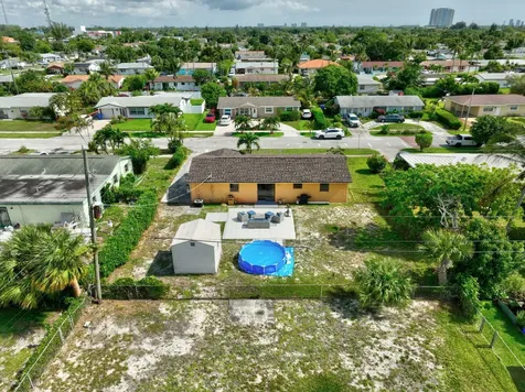 361 W 21st Street Riviera Beach FL 33404