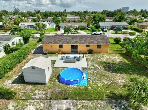 361 W 21st Street Riviera Beach FL 33404