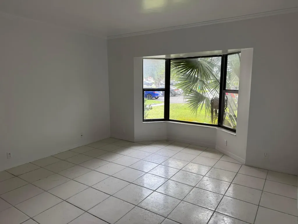 2700 S University Drive Davie FL 33328