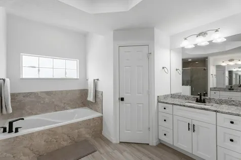 404 SW South Quick Circle Port St Lucie FL 34953