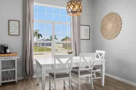 404 SW South Quick Circle Port St Lucie FL 34953