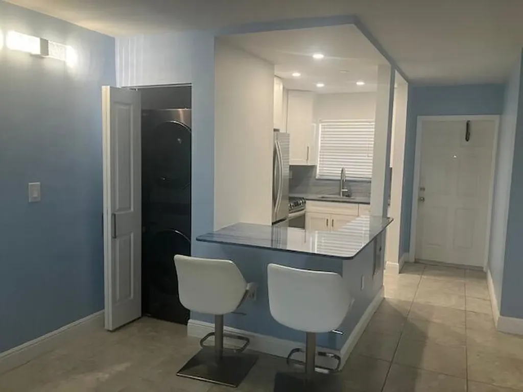 2901 NE 51st Street Fort Lauderdale FL 33308