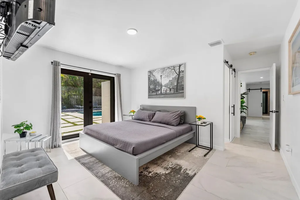 3000 NE 21st Terrace Fort Lauderdale FL 33306