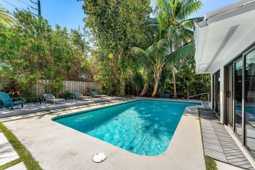 3000 NE 21st Terrace Fort Lauderdale FL 33306