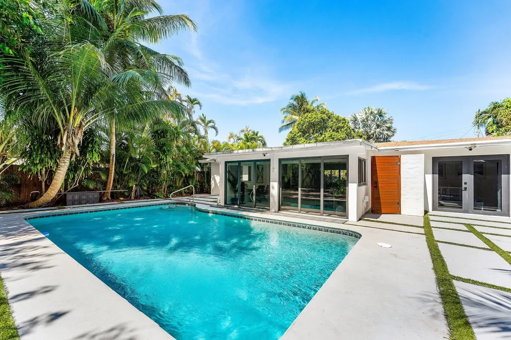 3000 NE 21st Terrace Fort Lauderdale FL 33306