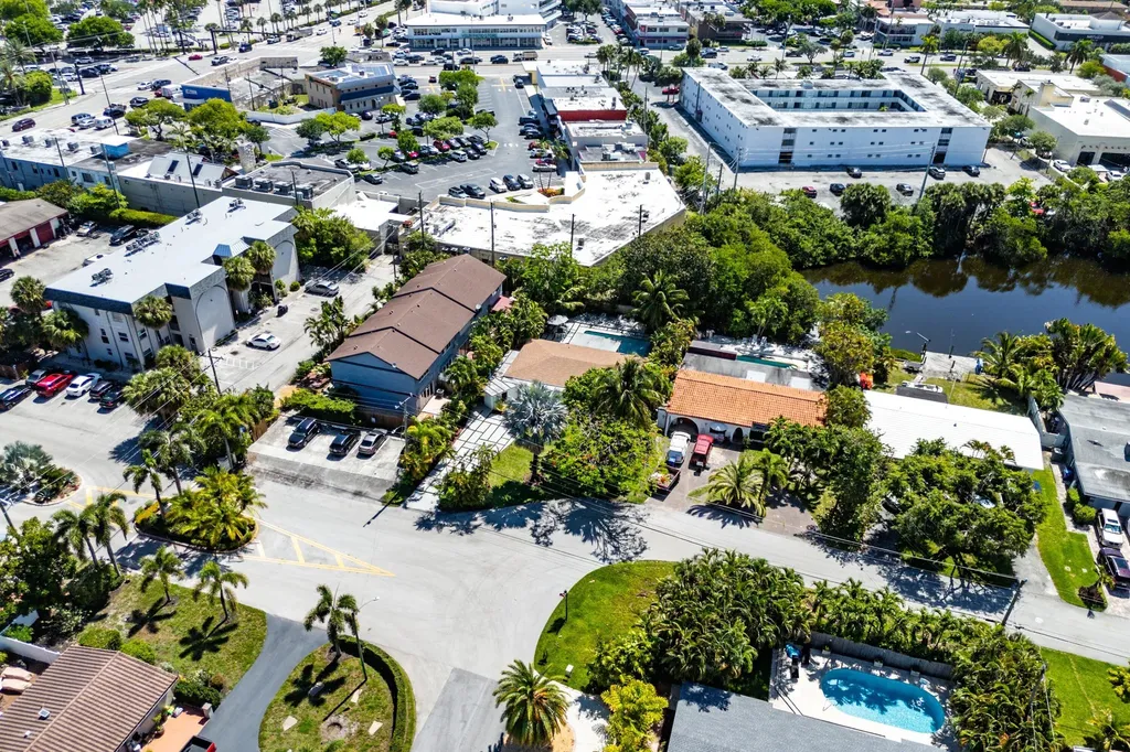 3000 NE 21st Terrace Fort Lauderdale FL 33306