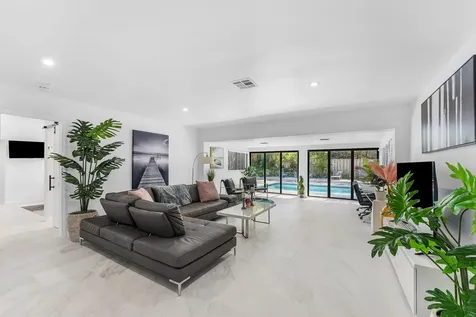 3000 NE 21st Terrace Fort Lauderdale FL 33306