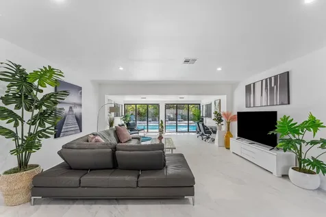 3000 NE 21st Terrace Fort Lauderdale FL 33306