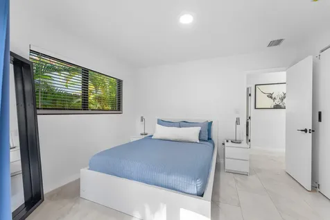 3000 NE 21st Terrace Fort Lauderdale FL 33306