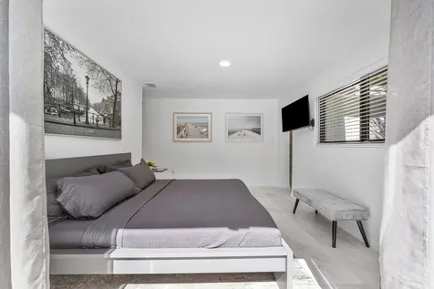 3000 NE 21st Terrace Fort Lauderdale FL 33306