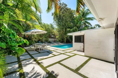 3000 NE 21st Terrace Fort Lauderdale FL 33306