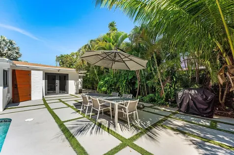 3000 NE 21st Terrace Fort Lauderdale FL 33306