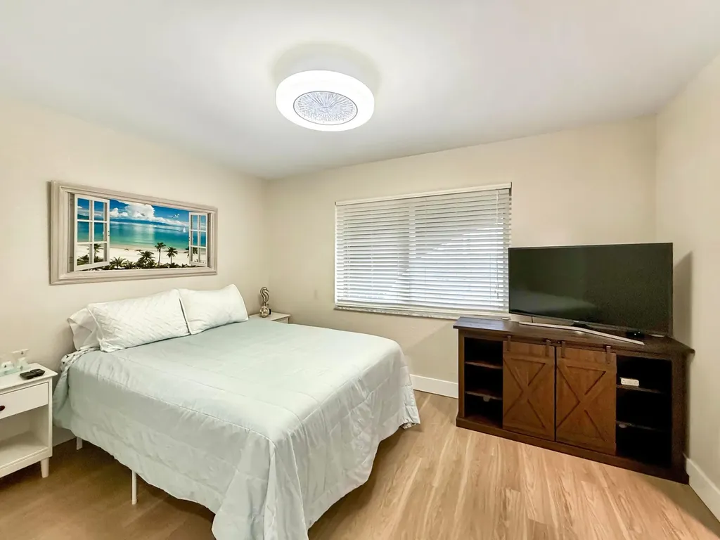 13916 Via Flora Delray Beach FL 33484