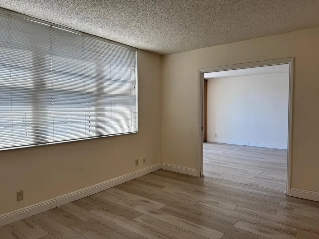 3510 Oaks Way Pompano Beach FL 33069