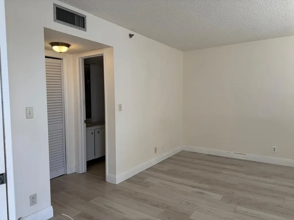 3510 Oaks Way Pompano Beach FL 33069