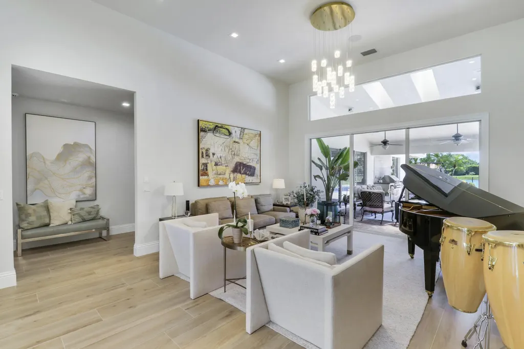 8667 Steeplechase Drive Palm Beach Gardens FL 33418