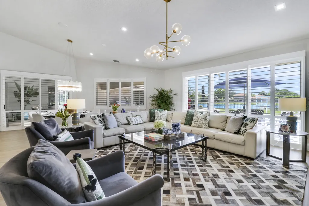 8667 Steeplechase Drive Palm Beach Gardens FL 33418