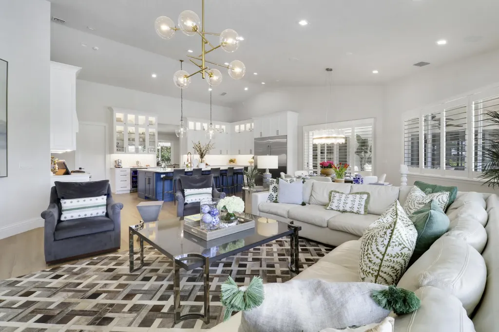 8667 Steeplechase Drive Palm Beach Gardens FL 33418