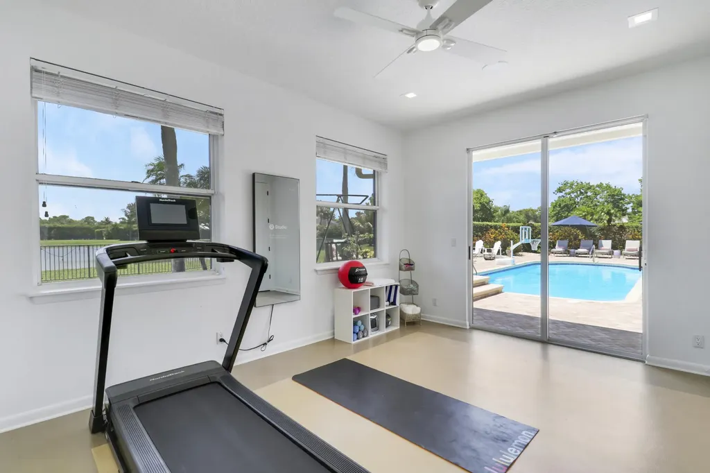 8667 Steeplechase Drive Palm Beach Gardens FL 33418