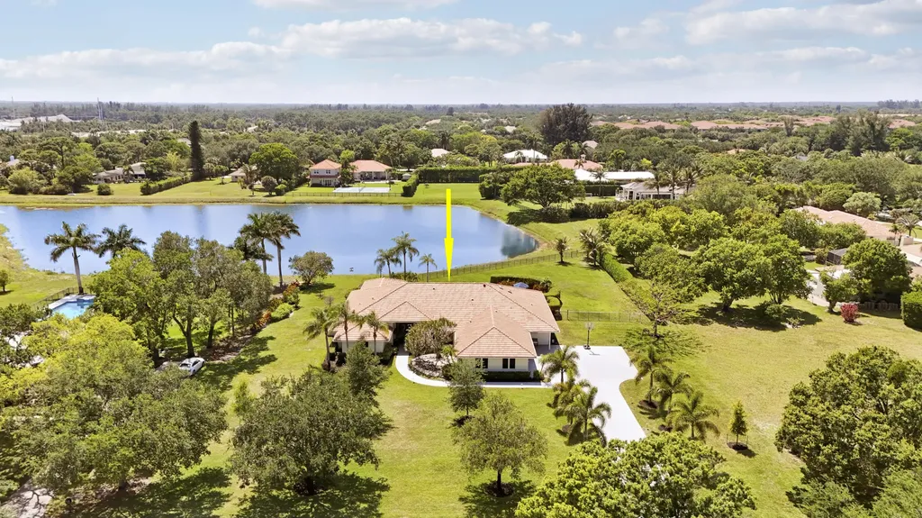 8667 Steeplechase Drive Palm Beach Gardens FL 33418