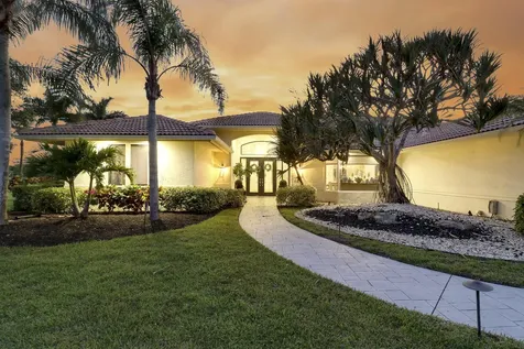 8667 Steeplechase Drive Palm Beach Gardens FL 33418