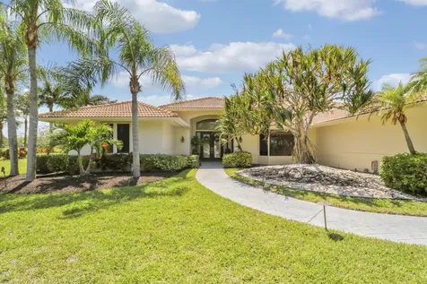 8667 Steeplechase Drive Palm Beach Gardens FL 33418