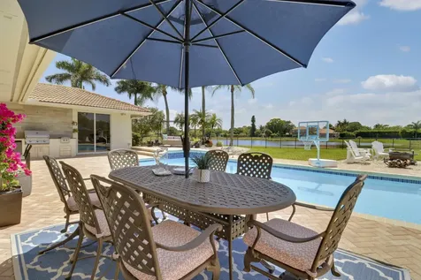 8667 Steeplechase Drive Palm Beach Gardens FL 33418