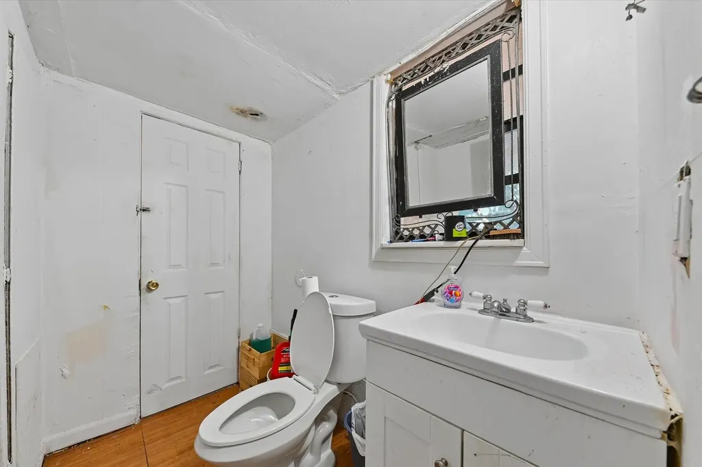 428 El Prado West Palm Beach FL 33405