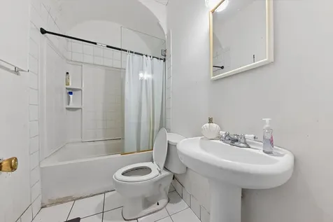 428 El Prado West Palm Beach FL 33405