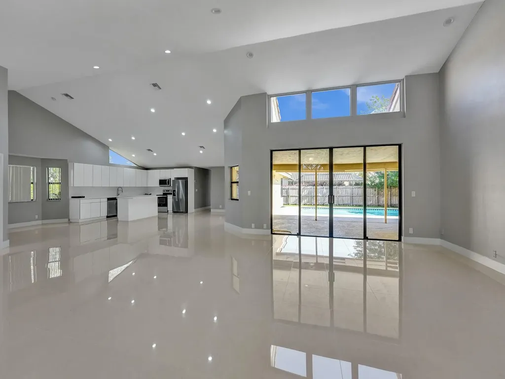 5029 NW 98th Lane Coral Springs FL 33076