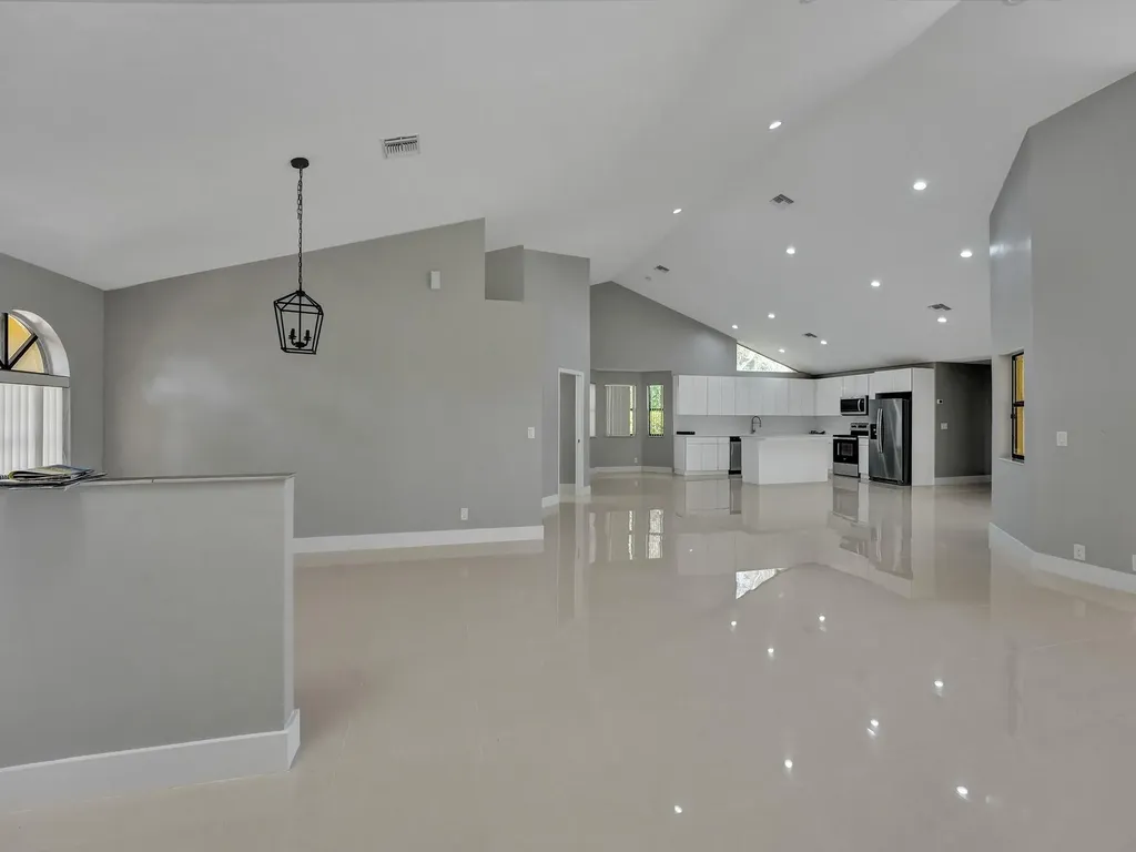 5029 NW 98th Lane Coral Springs FL 33076