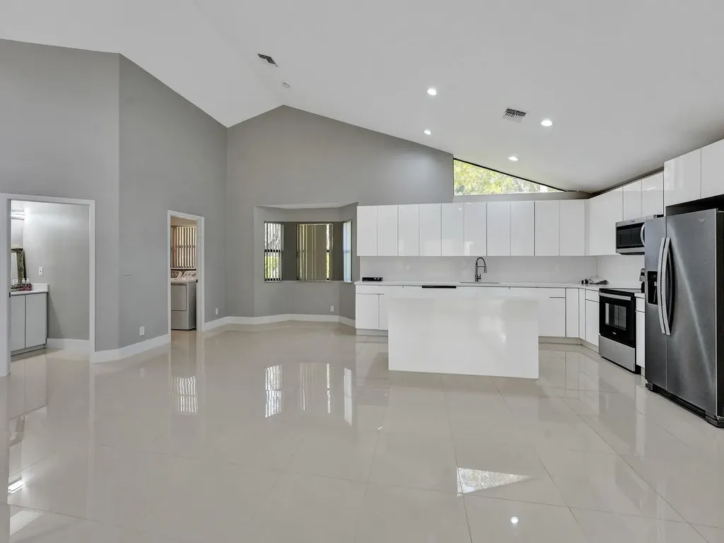 5029 NW 98th Lane Coral Springs FL 33076