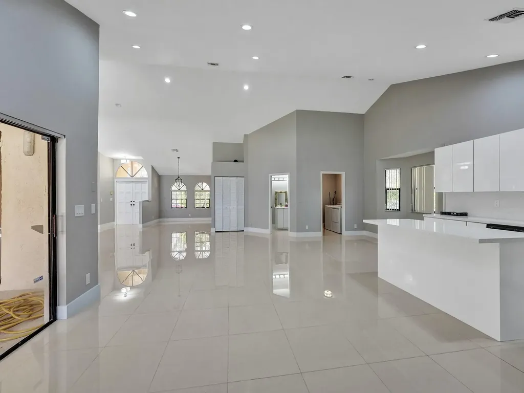 5029 NW 98th Lane Coral Springs FL 33076