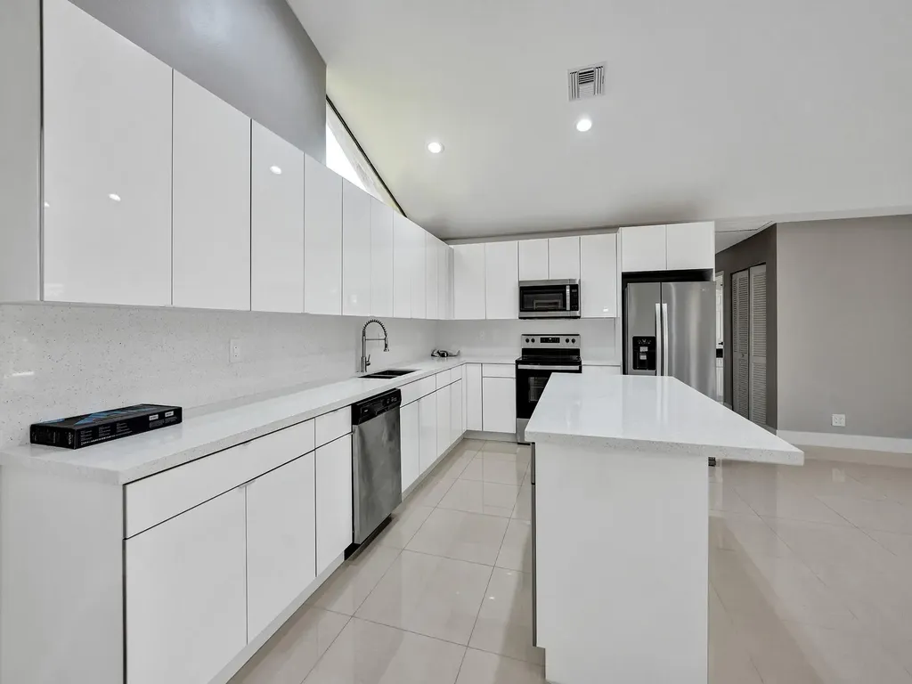 5029 NW 98th Lane Coral Springs FL 33076