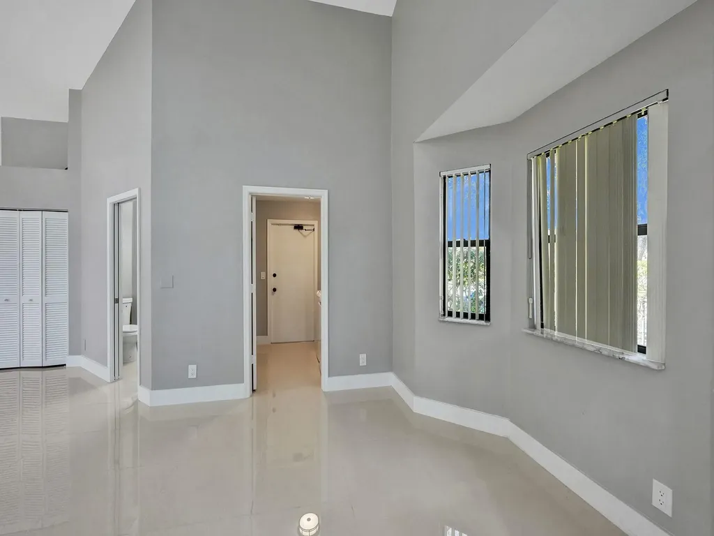 5029 NW 98th Lane Coral Springs FL 33076