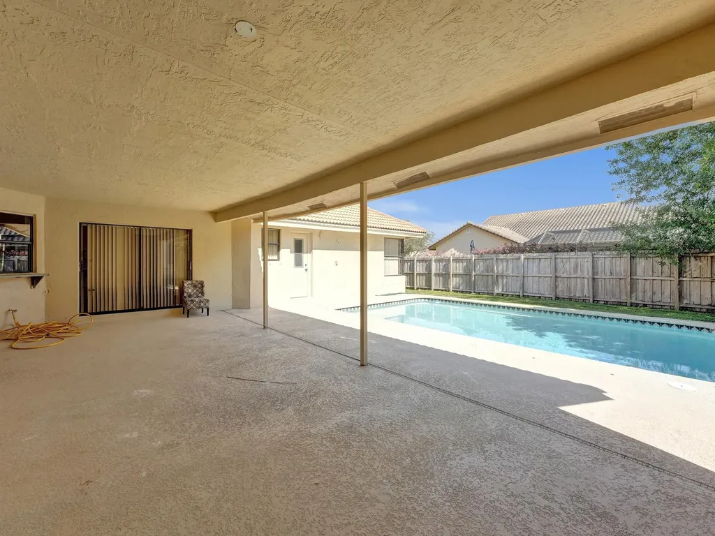 5029 NW 98th Lane Coral Springs FL 33076