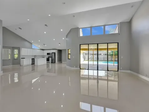 5029 NW 98th Lane Coral Springs FL 33076