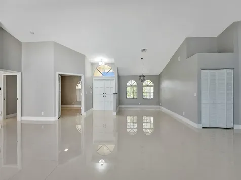 5029 NW 98th Lane Coral Springs FL 33076