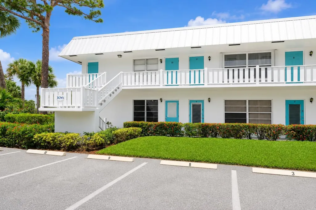 2929 SE Ocean Boulevard Stuart FL 34996